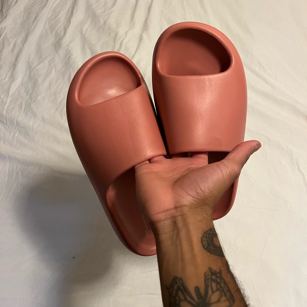 Yeezy Like UO Eva Molded Slide Sandals
